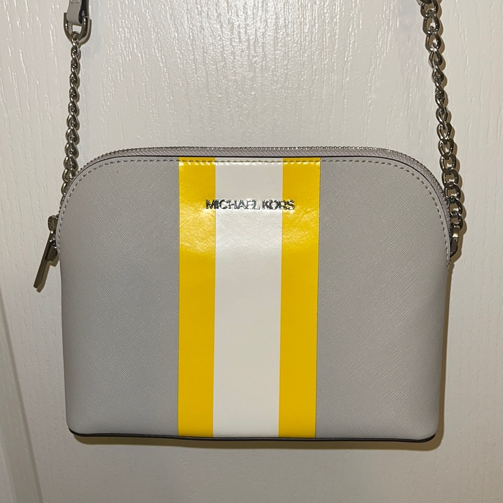 Michael kors crossbody